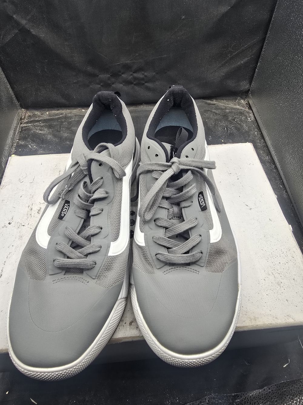 Vans Men's Gray Sneakers with White Side Stripe